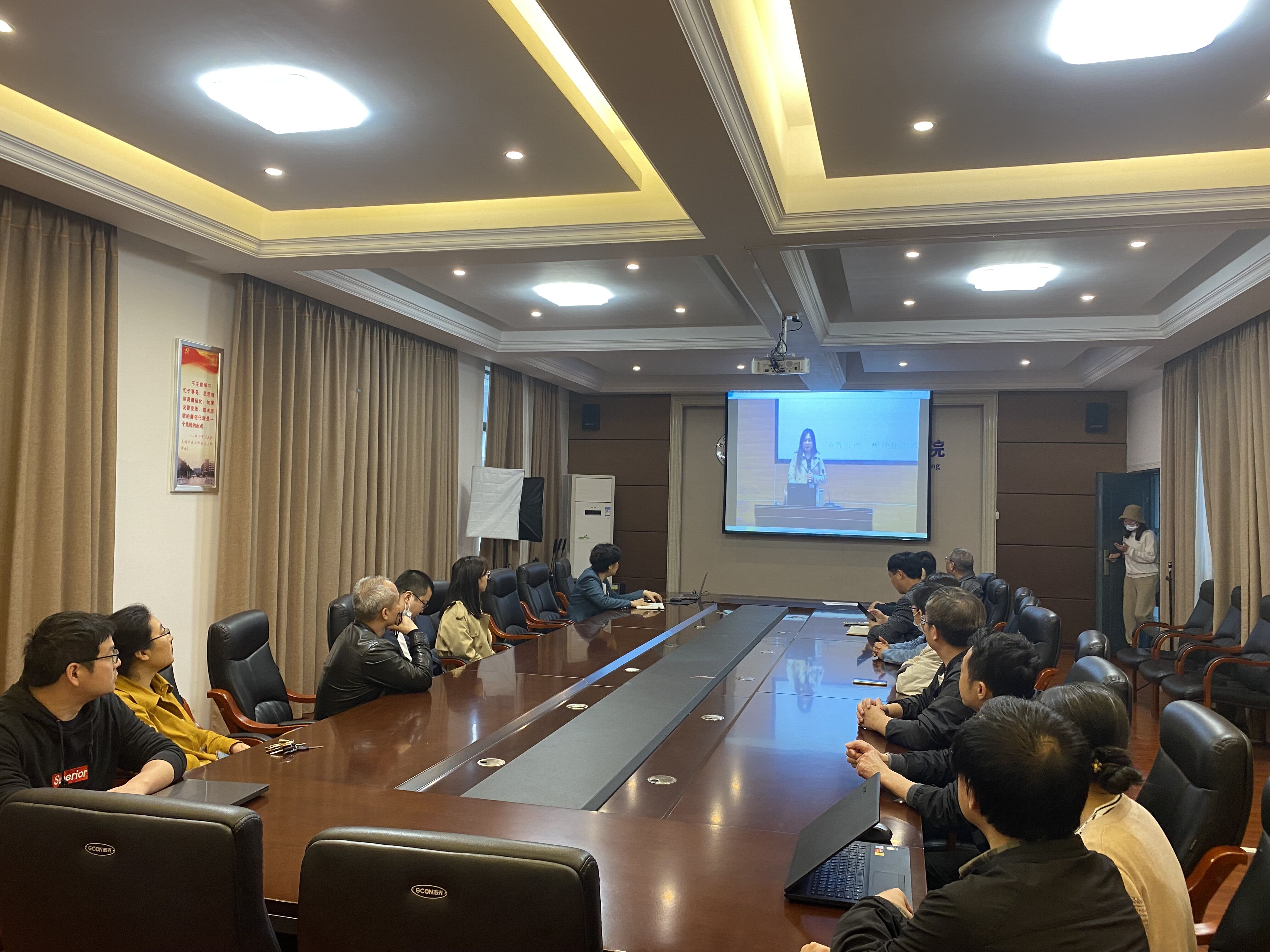 学院组织教师集中观看课堂教学技能培训视频-桂林理工大学计算机科学与工程学院/人工智能学院